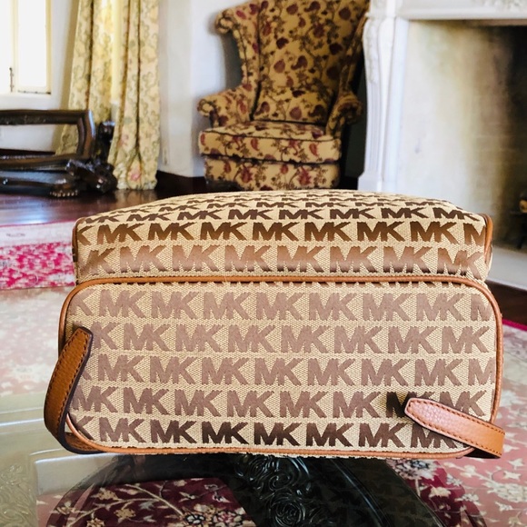 Michael Kors md Abbey Backpack&wallet&pom pom - Picture 8 of 8